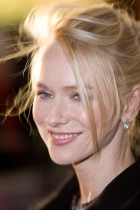 تصویر  عکس :  ناومی واتز - نااومی واتز   Naomi Watts   سایت پاکزادیان دات کام  www.pakzadian.com   