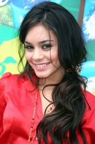 تصویر عکس :    ونسا هادگنز - ونسا هادجنز  Vanessa Hudgens   سایت پاکزادیان دات کام  www.pakzadian.com  