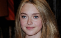 تصویر عکس :  داکوتا فانینگ    Dakota-Fanning    سایت پاکزادیان دات کام  www.pakzadian.com  