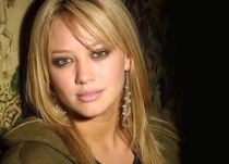 تصویر عکس :  هیلاری داف    Hilary-Duff-  سایت پاکزادیان دات کام  www.pakzadian.com  