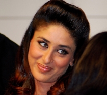 تصویر عکس :   کارینا کاپور   Kareena-Kapoor-    سایت پاکزادیان دات کام  www.pakzadian.com  